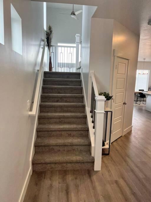 Brand New 3-Beds Stylish Entire House At Lehi Villa Esterno foto
