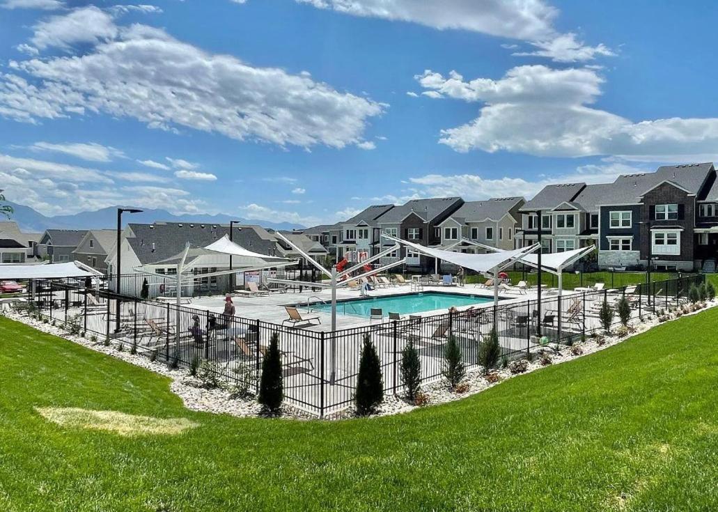 Brand New 3-Beds Stylish Entire House At Lehi Villa Esterno foto